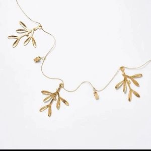 NWT Threshold Designed With Studio McGee Card Display Garland